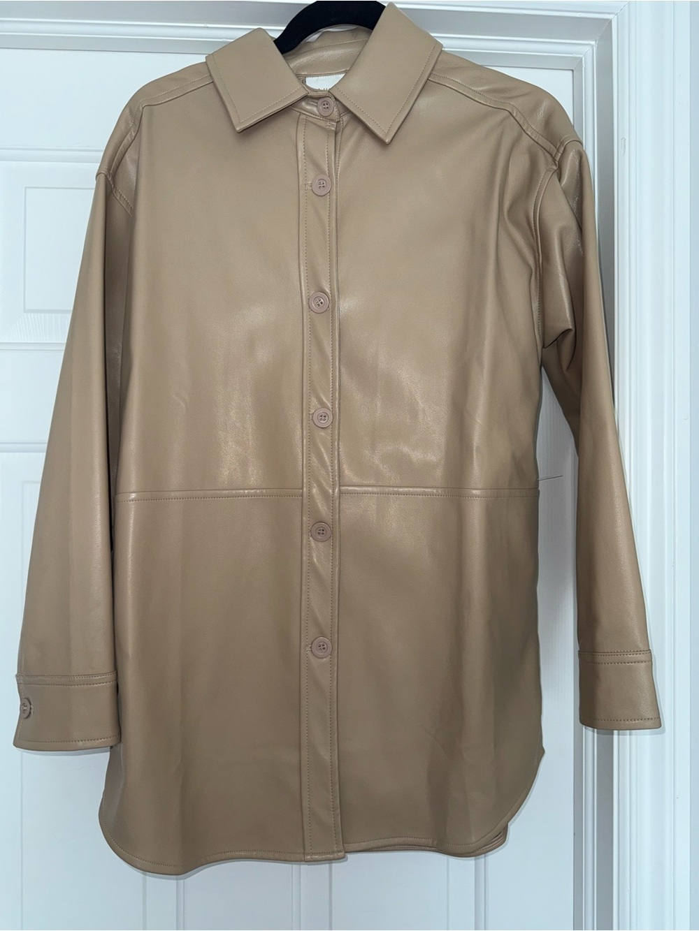 NIA vegan leather jacket tan XS fits oversized